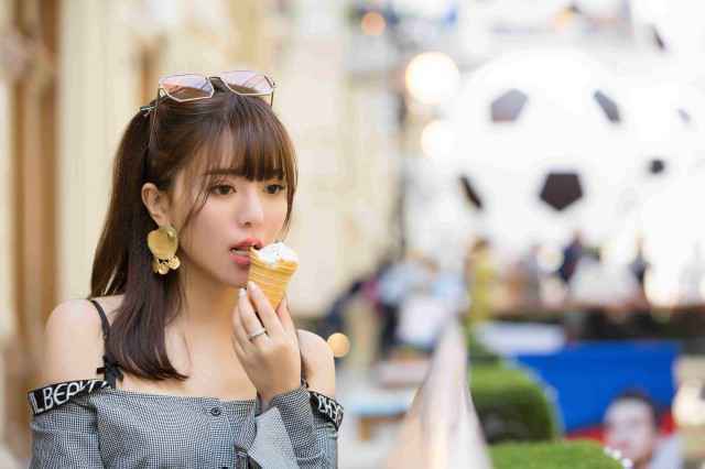 张碧晨《见与不见》:不施粉黛的走心最动人