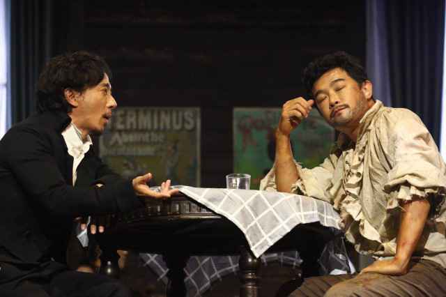 《一本好书》震撼首播 赵立新黄维德同台飙戏引热议！