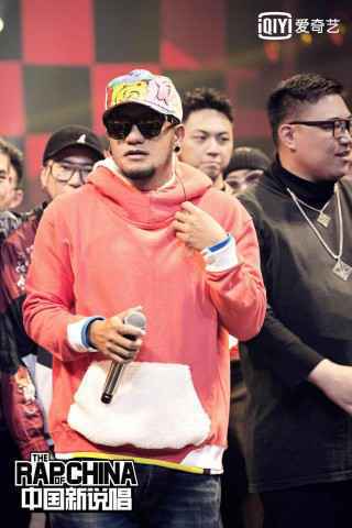 《中国新说唱》巅峰之战张震岳热狗倾力嗨唱火力全开 刘柏辛Lexie荣获第四