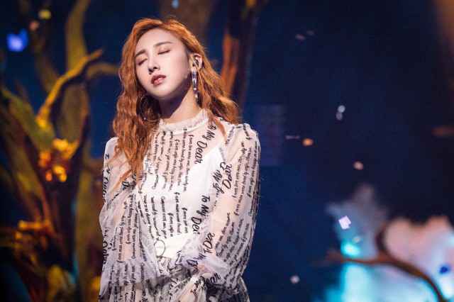 许靖韵《中国音乐公告牌》展现实力唱功 独特风格开启音乐效应