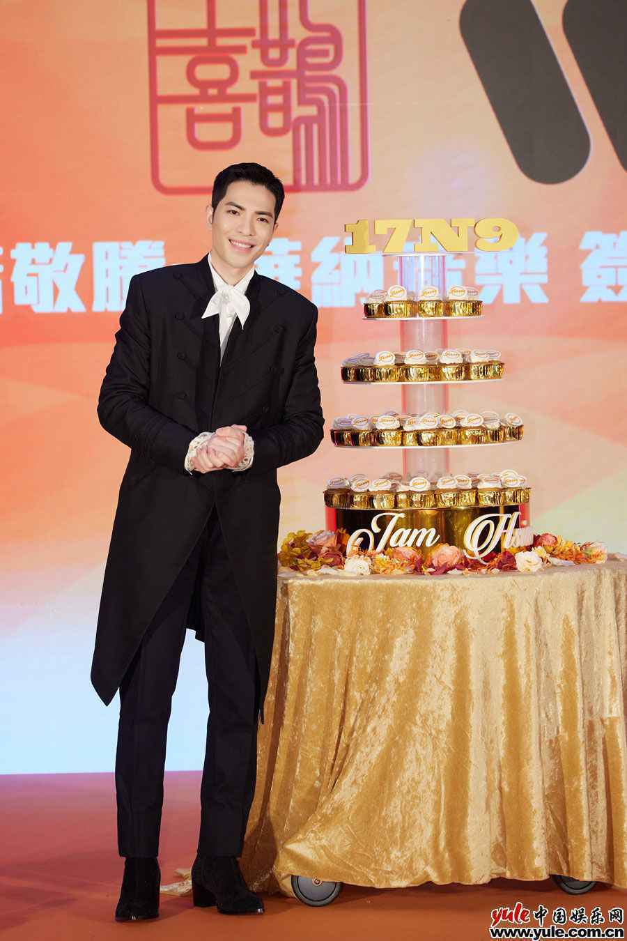 「金曲歌王」萧敬腾与华纳音乐携手宣布四度续约！