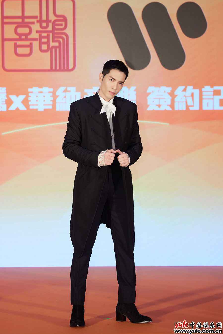 「金曲歌王」萧敬腾与华纳音乐携手宣布四度续约！