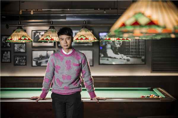 李克勤新歌《C3PO》MV力邀周慧敏