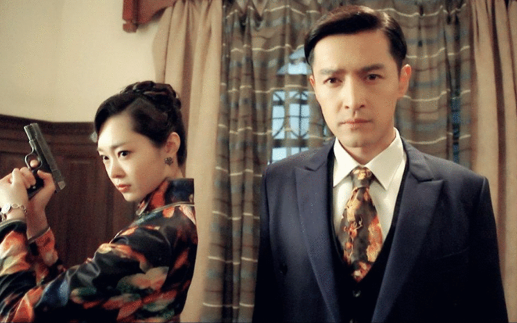 时隔五年《伪装者》女主现状：女二女三晋升女主，女一无戏可拍