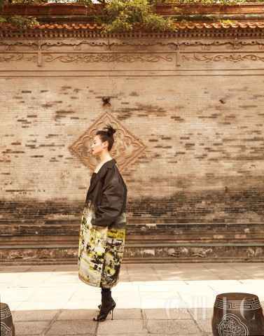 董真惊艳献唱电视剧《天乩之白蛇传说》插曲《凡心》