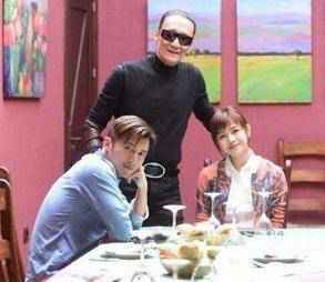 谢霆锋为王菲做菜 又为张柏芝做过什么