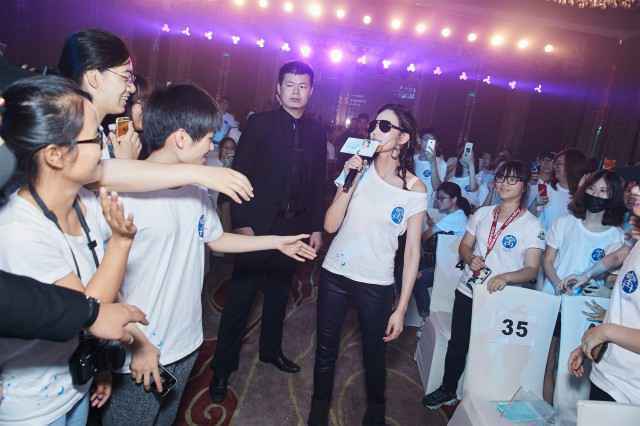 张杰2018音乐计划全新EP【未·LIVE2】正式上线