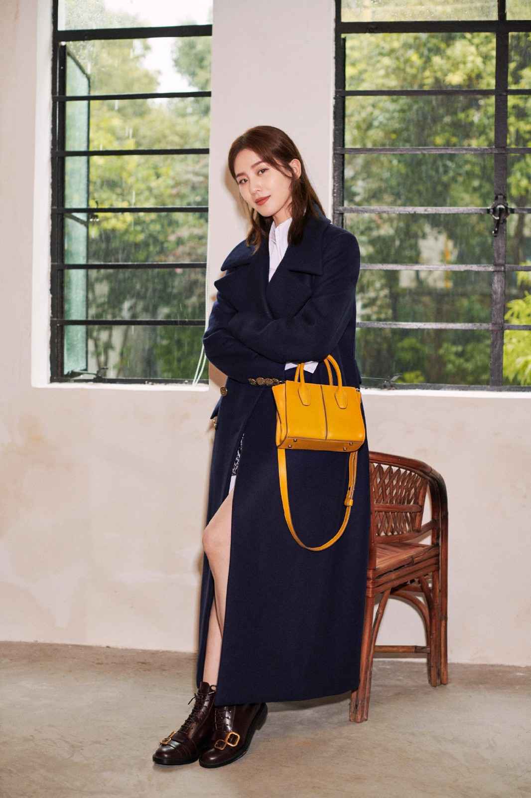 刘诗诗和刘昊然拍时尚大片,明明相差10岁,情侣范CP感爆棚