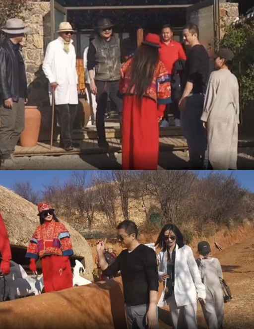 　　近日，有网友在社交平台晒出杨丽萍和李亚鹏聚会的视频。图片中，杨丽萍穿着浓郁民族特色的衣服，披散着长发，戴着墨镜，已经62岁的杨丽萍，身材和颜值都保养的非常好。李亚鹏和杨丽萍边走边聊，两位老友聊得甚是开心。