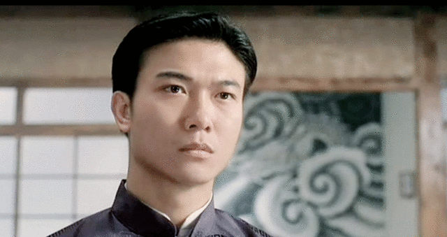 林正英后继有人，钱小豪继承衣钵搭档徐少强再战僵尸片，有内味了