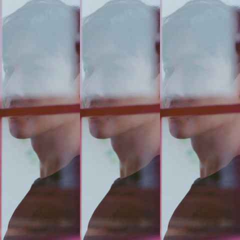 谭维维《爱难脱身》侧拍版MV来袭 用歌声浪漫爱不求脱身