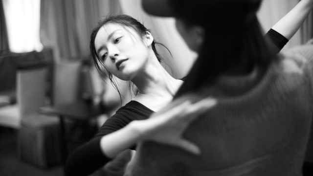 弦子亮相重庆 演唱曲目年份横跨13年