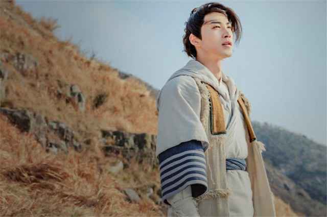 《我站在桥上看风景》收官 庞瀚辰虐心结局引观众心疼