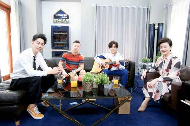 郑恺现身《你好!生活家》 再现火锅坦白局