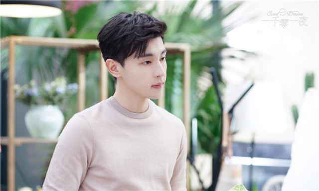 《一千零一夜》展现花样爱情观 大甜小虐凌凌七“勇往直前”