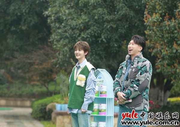 “爸爸，这次换我来保护你”！《爱上幼儿园6》萌娃让袁成杰烧饼管栎泪目