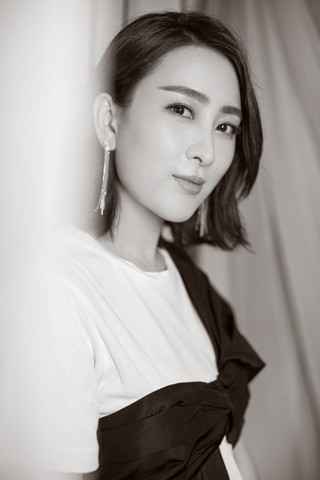 何洁新单《亲爱的游戏》上线 七宝宝妹惊喜“献声”