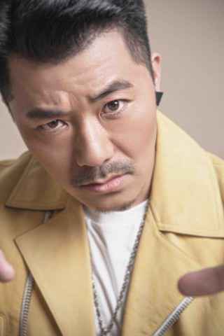 东于哲《黑白说》MV首播 30个小时无眠呈现好作品