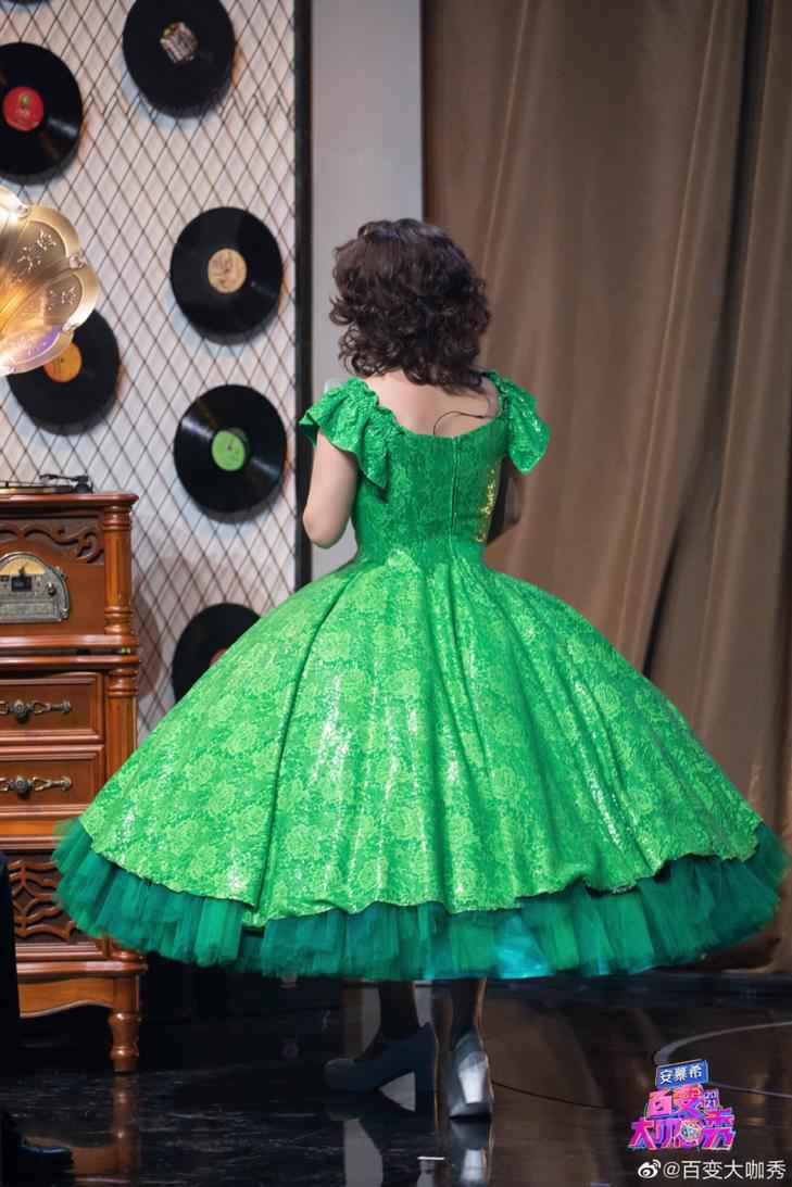 沈凌跨界做美妆博主？李雪琴上演模仿首秀 《百变大咖秀》今晚十点播出惊喜不断