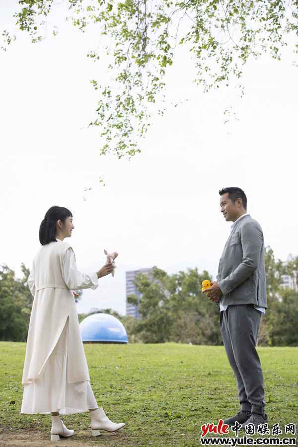 影帝张孝全影后林依晨相隔多年再度“重逢” 动人出演刘若英《各自安好》MV