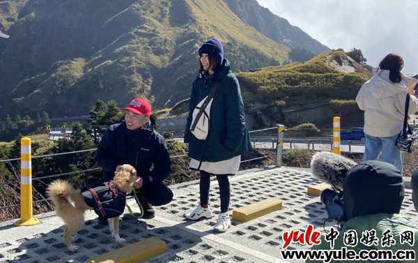 金曲组合大囍门主唱布朗重返歌坛 祭出“用鲳鱼交换音乐”热血行动