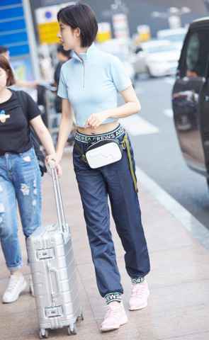 王博文《食光机》发布会 周兴哲惊喜助阵合唱《你,好不好》