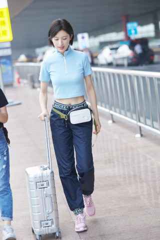 王博文《食光机》发布会 周兴哲惊喜助阵合唱《你,好不好》