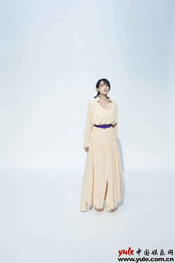 刘若英睽违六年推出新专辑《各自安好》 再创破亿佳绩