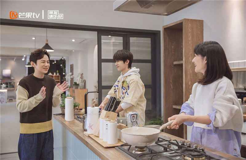 《朋友请听好》渣男说:三年爱情轰轰烈烈,十年相伴比水无味