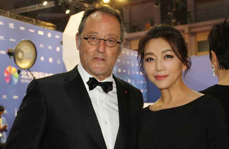 演员江珊在《跨界歌王》一展歌喉，魅力不减当年