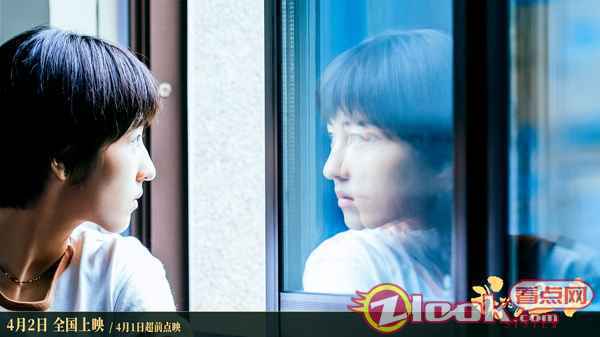 张子枫《举镜子的女孩》MV上线 唱出成长的痛楚与希望