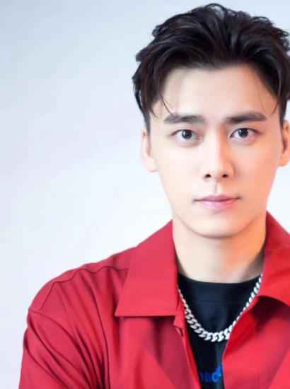 李易峰再当领队《我要打篮球》发布会和杜锋比腿长嗨翻全场