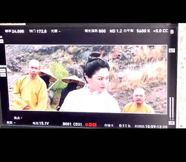 联合出品人、制片人姜蓉蓉出席电影《侠女严咏春》开机仪式并饰演五枚师太角色