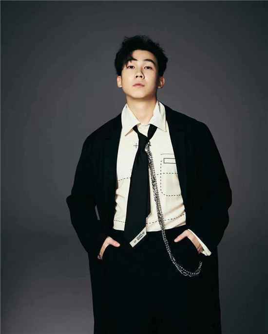 单曲《战士》讲述了什么？