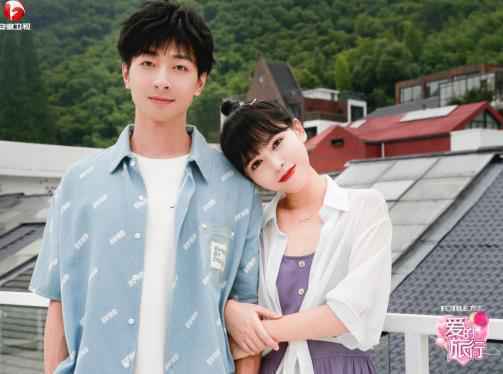 《爱的旅行》三对夫妇当饲养员，左立变身羊驼“铲屎官”