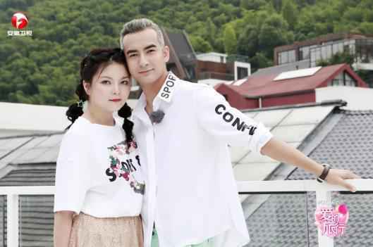 《爱的旅行》三对夫妇当饲养员，左立变身羊驼“铲屎官”