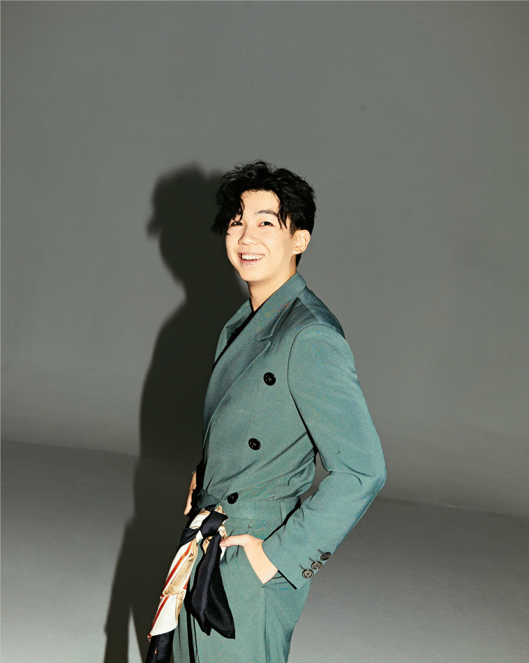 白举纲圣诞节发新歌 《小事》唱出温暖爱意