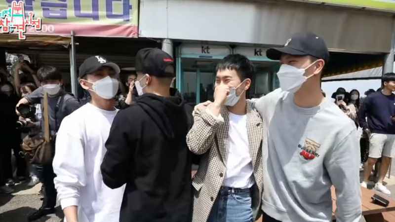 《全知干预视角》记录陆星材、任炫植的入伍全过程，在人群中告别成员