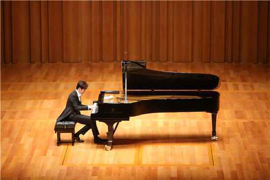 李云迪世界巡回独奏钢琴音乐会演奏的什么