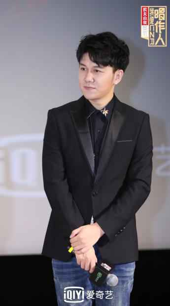 《我是唱作人》定档4月12日！热狗现场点评王源Rap