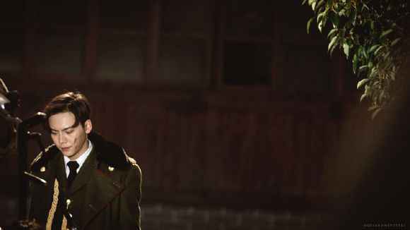 陈伟霆穿起军装来分分钟让你沦陷！