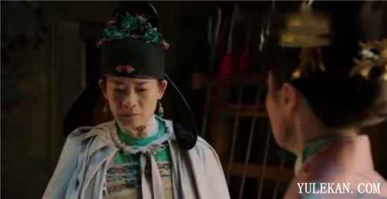 胡尚仪为什么在胡善祥成为太孙妃之后就开始装疯卖傻？