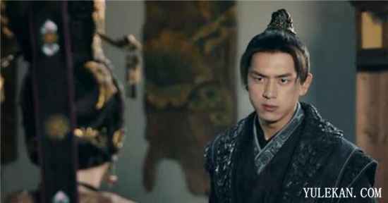 丁宁为什么要在叶甄用浅雪逼他到时候往叶甄剑上撞?