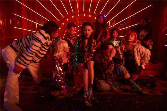 “In核“摇滚女孩徐歌阳单曲《Fake Rock》爆发摇滚能量