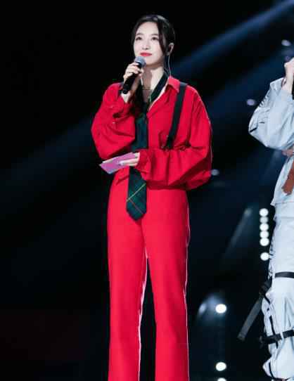 宋茜《创造营2020》组建“不宋战队”迎战首场竞演 贴心教学为学员花式加油