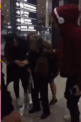 看到老人跌倒后，陈伟霆的做法帅翻了..