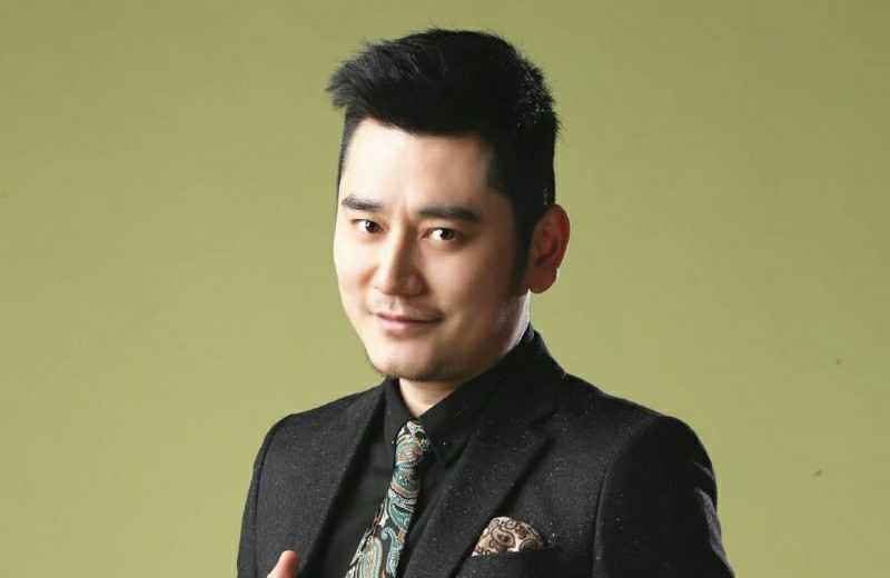 《天天云时间》晒各位主持人旧照,钱枫清瘦模样青涩