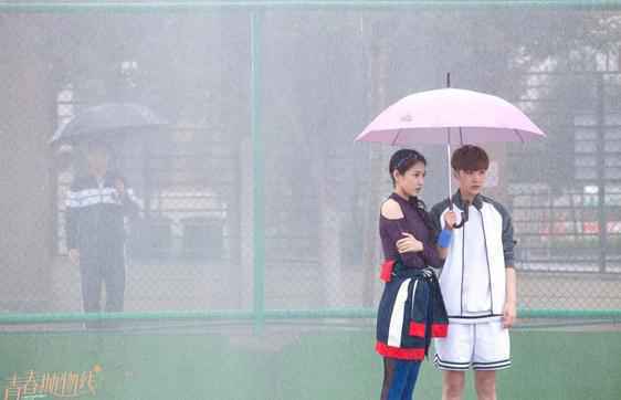 赵儒嫣《青春抛物线》毒舌技能满分 行走的弹幕上线