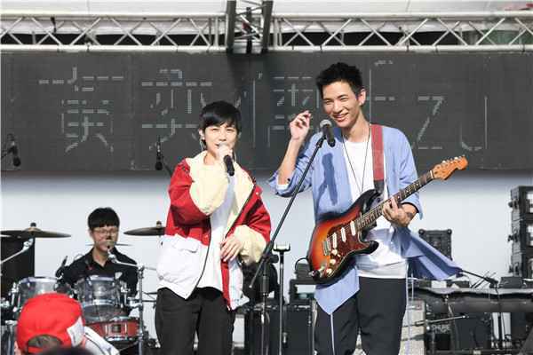 五月天“人生无限公司”百场嗨唱千首歌