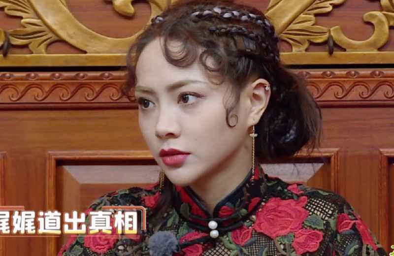 《青你2》学员旗袍首秀，许佳琪霸气，看到谢可寅，雪姨？